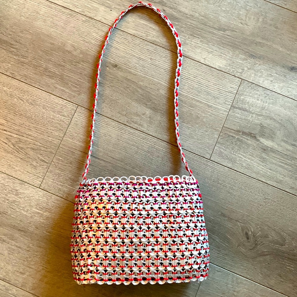 Red aluminum tab shoulder bag